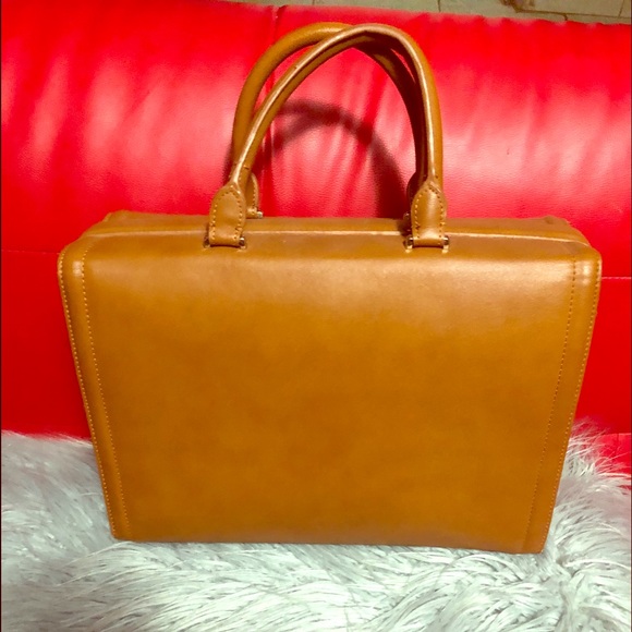 Handbags - Tan portfolio